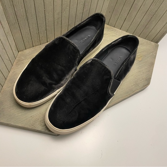 Mens VINCE Grey Velvet Slip On Sneakers 9 - Picture 3 of 9